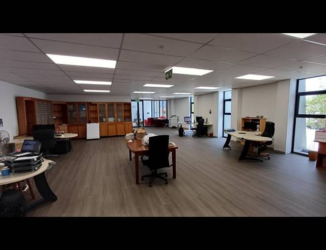 INDUSTRIAL PROPERTY TO RENT IN SAMRAND BUSINESS PARK